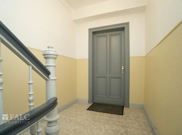 Treppenhaus 1.Obergeschoss-Tür Vorderhaus