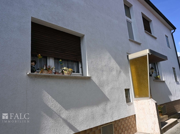 Wohnhaus mit Eingang