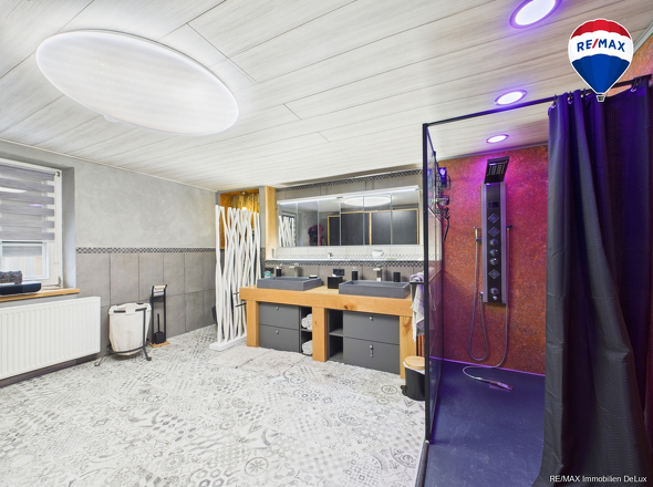 REMAX Immobilien DeLux Haus in Mettlach / Faha zu verkaufen