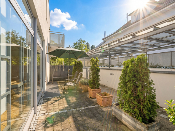 Sommeransicht Terrasse