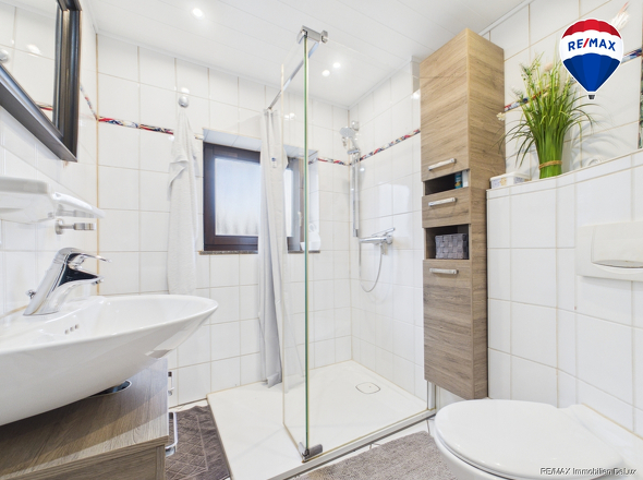 RE/MAX Immobilien DeLux Haus in Mettlach zu verkaufen 