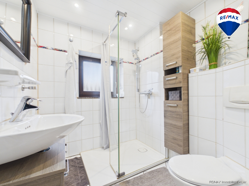 RE/MAX Immobilien DeLux Haus in Mettlach zu verkaufen 