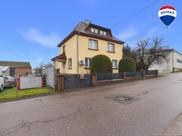 REMAX Immobilien DeLux Haus in Losheim am See zu verkaufen