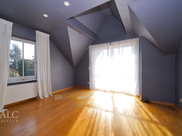 Zimmer m/ Südbalkon (Org.)