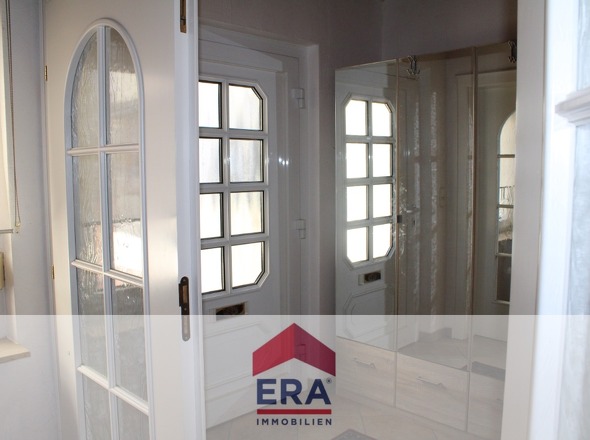 Separater Eingangsbereich 2.Wohnung EG