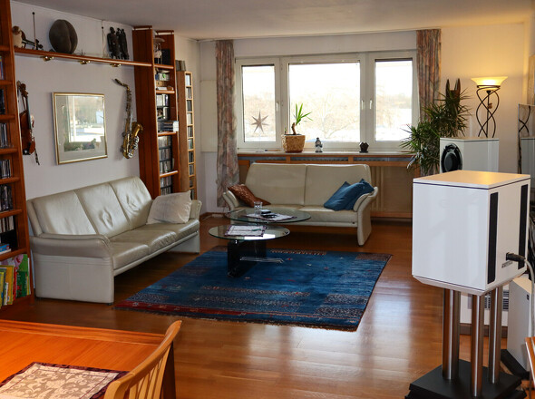 Wohnzimmer Blickrichtung Balkon