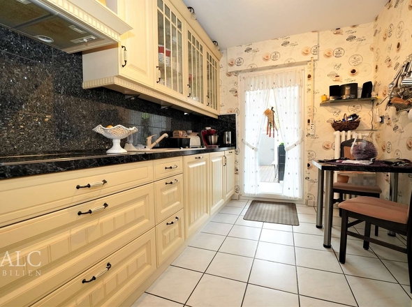 EG (rechts) - Küche