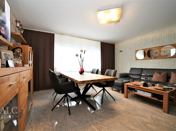 EG (rechts) - Wohn-/Esszimmer