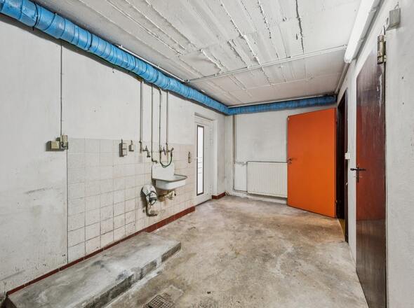 Waschkeller mit Zugang