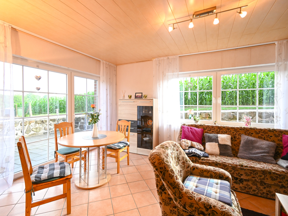 Heller Wohnraum mit Blick ins Grüne!