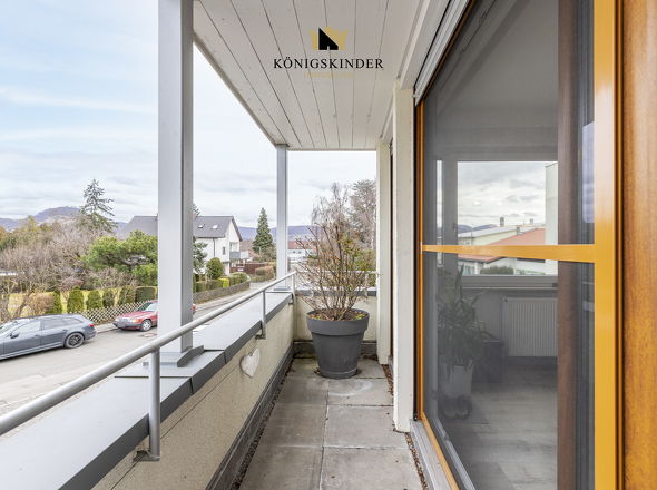 Balkon mit Aussicht über Reutlingen