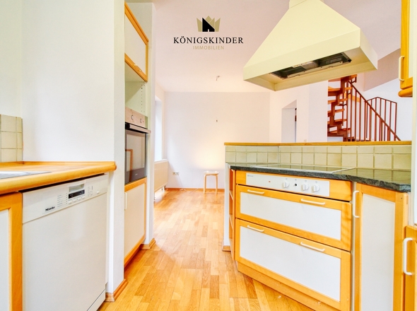 Küche mit Essbereich