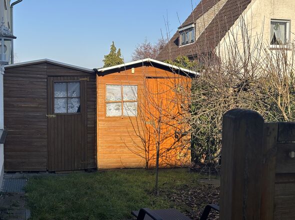 2. Gartenteil mit Gartenhaus