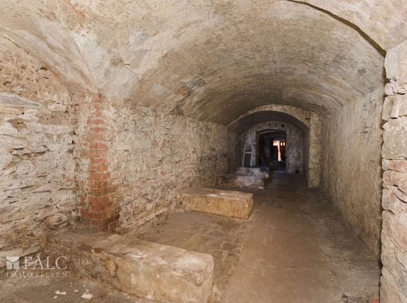 Höhle