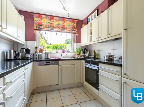 Gepflegte Einbauküche