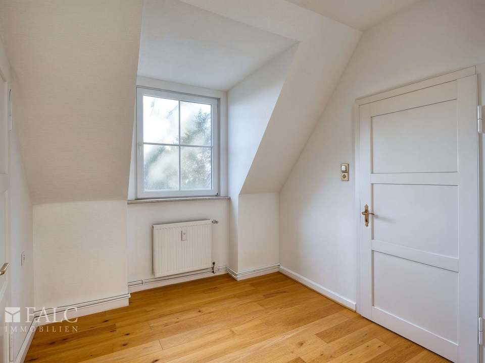 Zimmer 2 leer - (KI generiert)