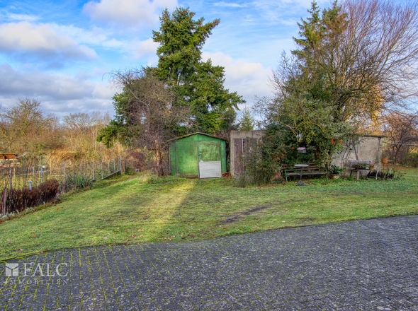 Hof- und Gartenfläche