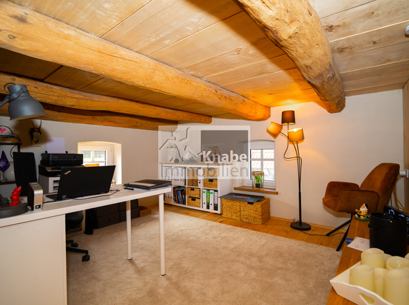 Büro in zweiter Ebene