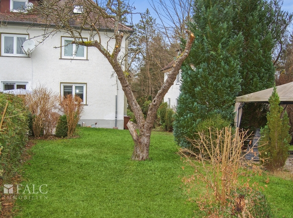Garten Richtung Haus
