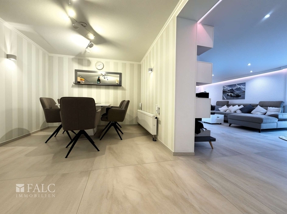 Essbereich + Wohnzimmer - (KI generiert)