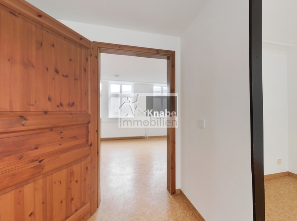 vorderes Durchgangszimmer