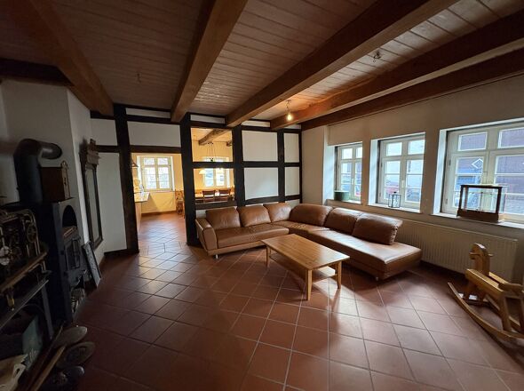Wohnzimmer mit Ofen