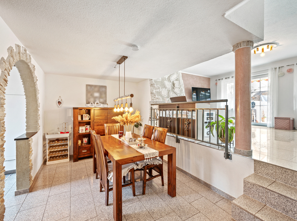 backbone_69854_024_HD