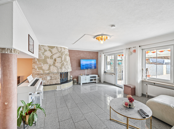 backbone_69854_045_HD