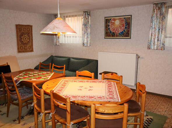 Keller Partyraum oder Kind