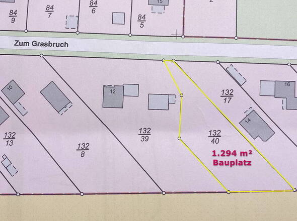 Lageplan u. Bauplatz in gelber Umrandung