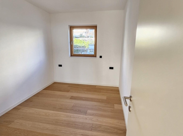 kantrida-luksuzan-stan-s-privatnom-okucnicom_26