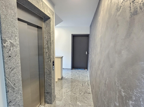 kantrida-luksuzan-stan-s-privatnom-okucnicom_30