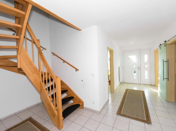 Flur mit Treppe