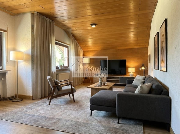 Wohnraum oben, Einrichtungsbeispiel mit KI generiert