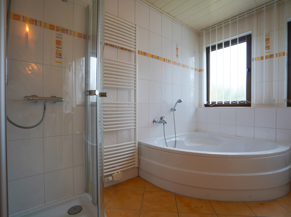 Badezimmer DG