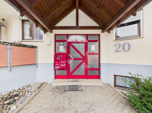 CAM04182G0-PR0042-STILL017