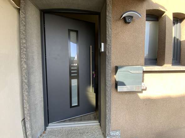 Neue Haustür, neue Fenster