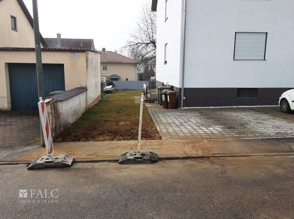 Zufahrt zum Grundstück