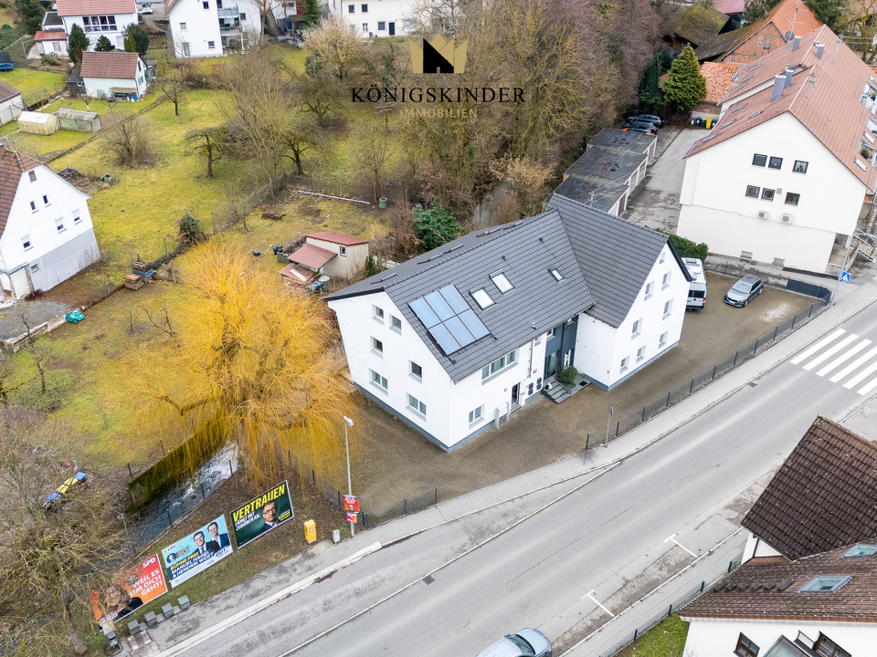 Luftaufnahme: Objekt auf ca. 846 m² Grundstück