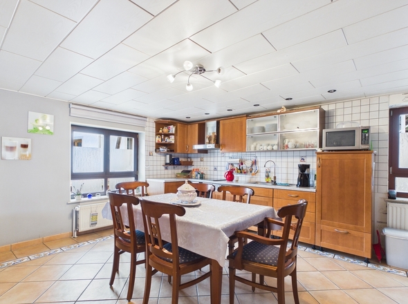 CAM01708G0-PR0091-STILL010