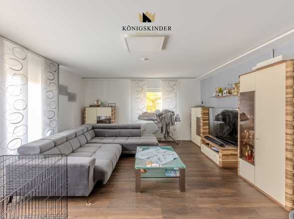 Großzügiger Wohnbereich (Wohneinheit 1)