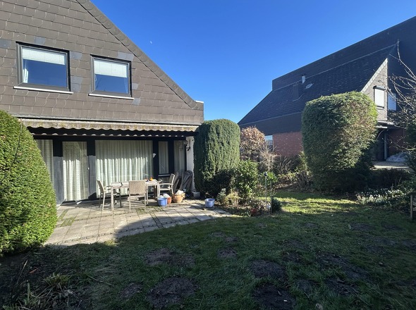 Großzügige Südterrasse