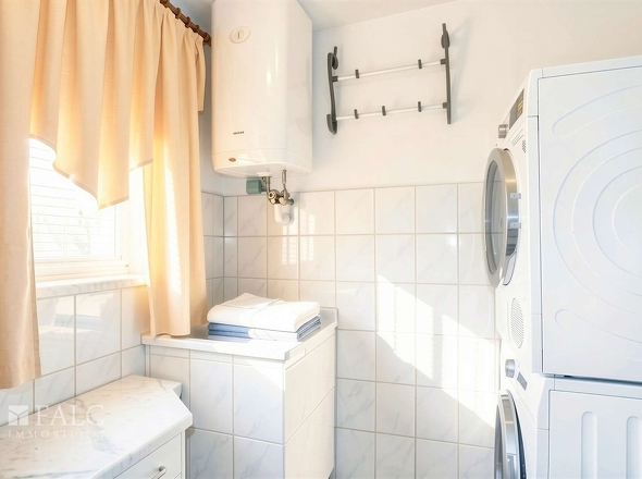 Whg. II Waschküche - (KI generiert)