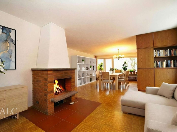 Mit Lagerfeuerstimmung (Erdgeschoss)