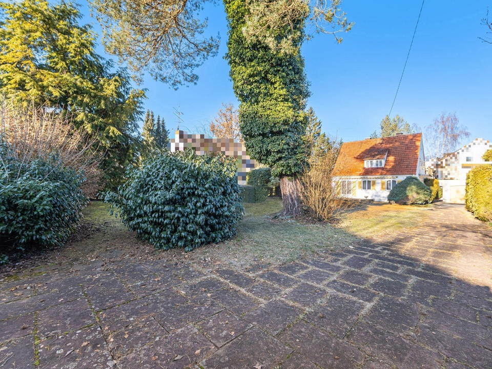 Grundstückseinfahrt