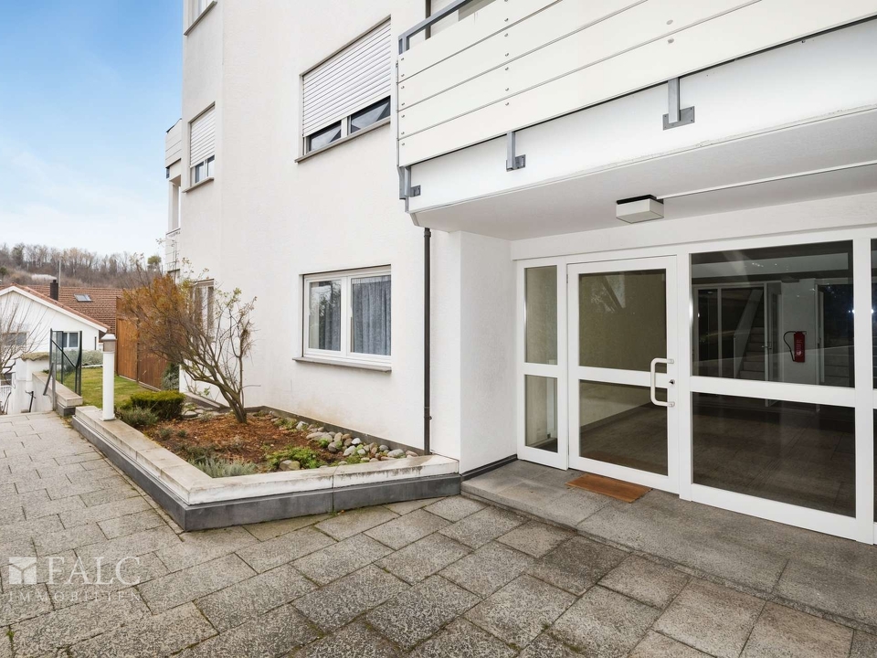 Eingang zum Gebäude 