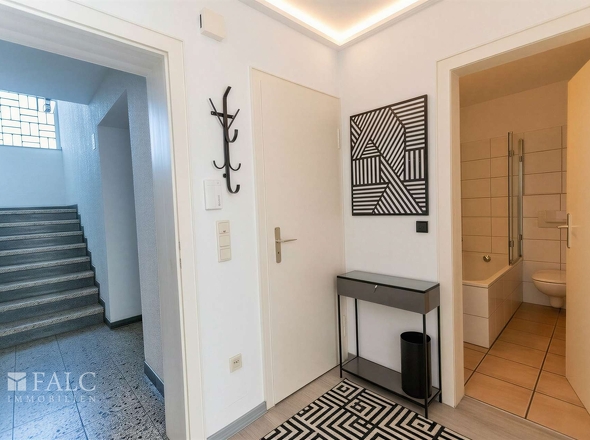 Eingang - (KI generiert)