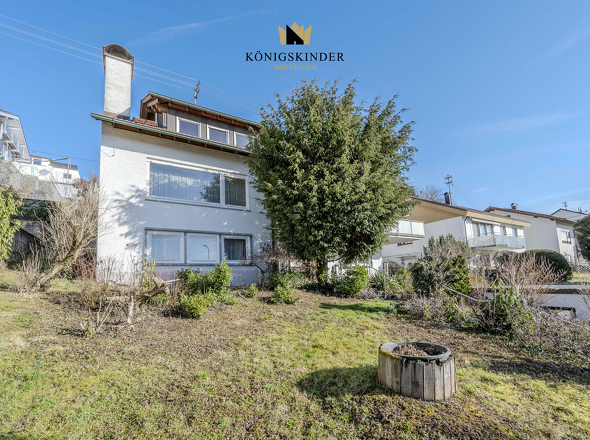 Vorgarten mit Terrassenoption