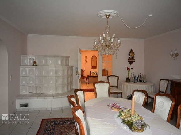 Esszimmer mit Kamin