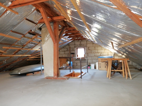 Dachboden mkit Dämmung